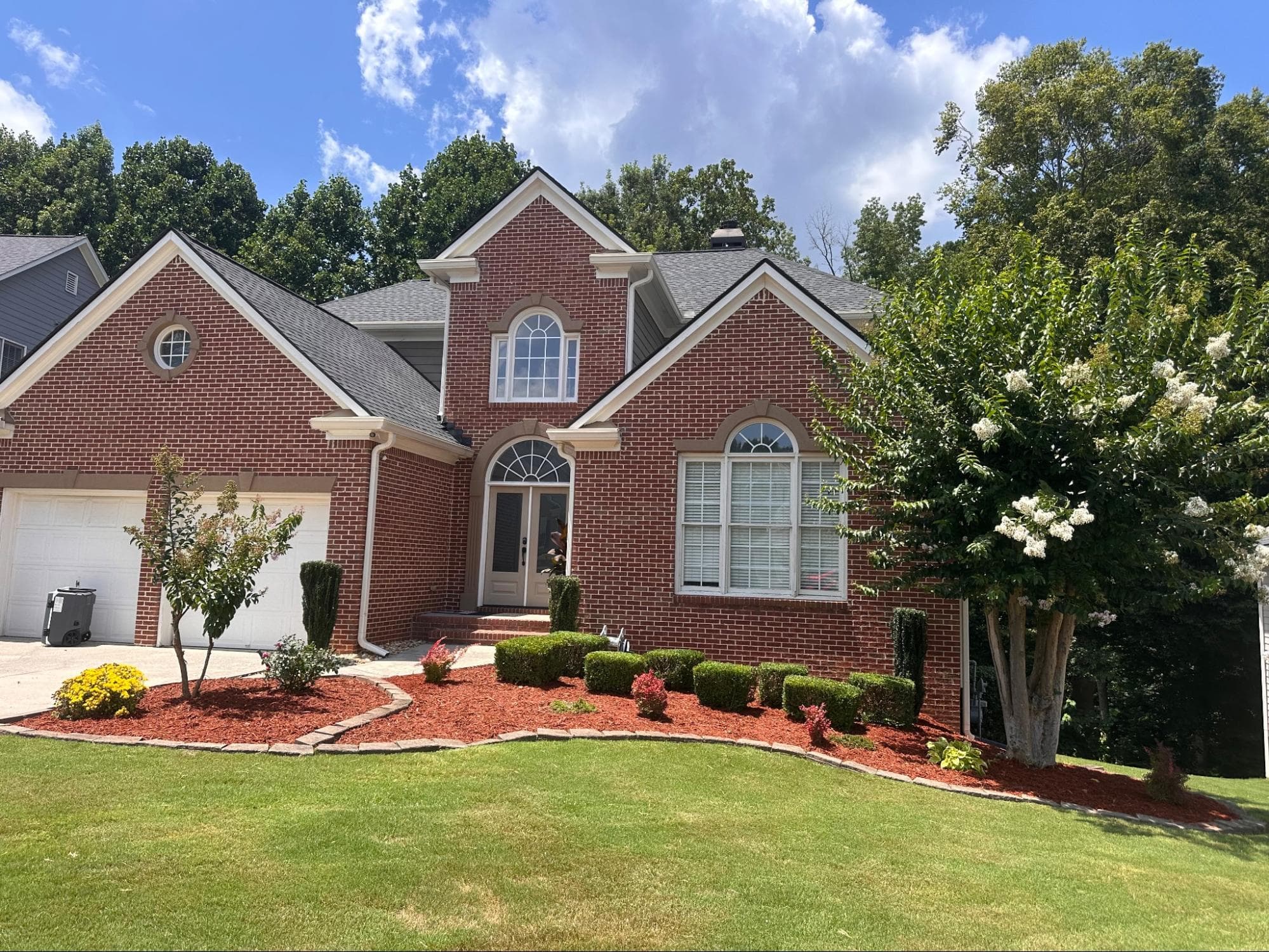 Lawn Hoppers - Professional Lawn Care