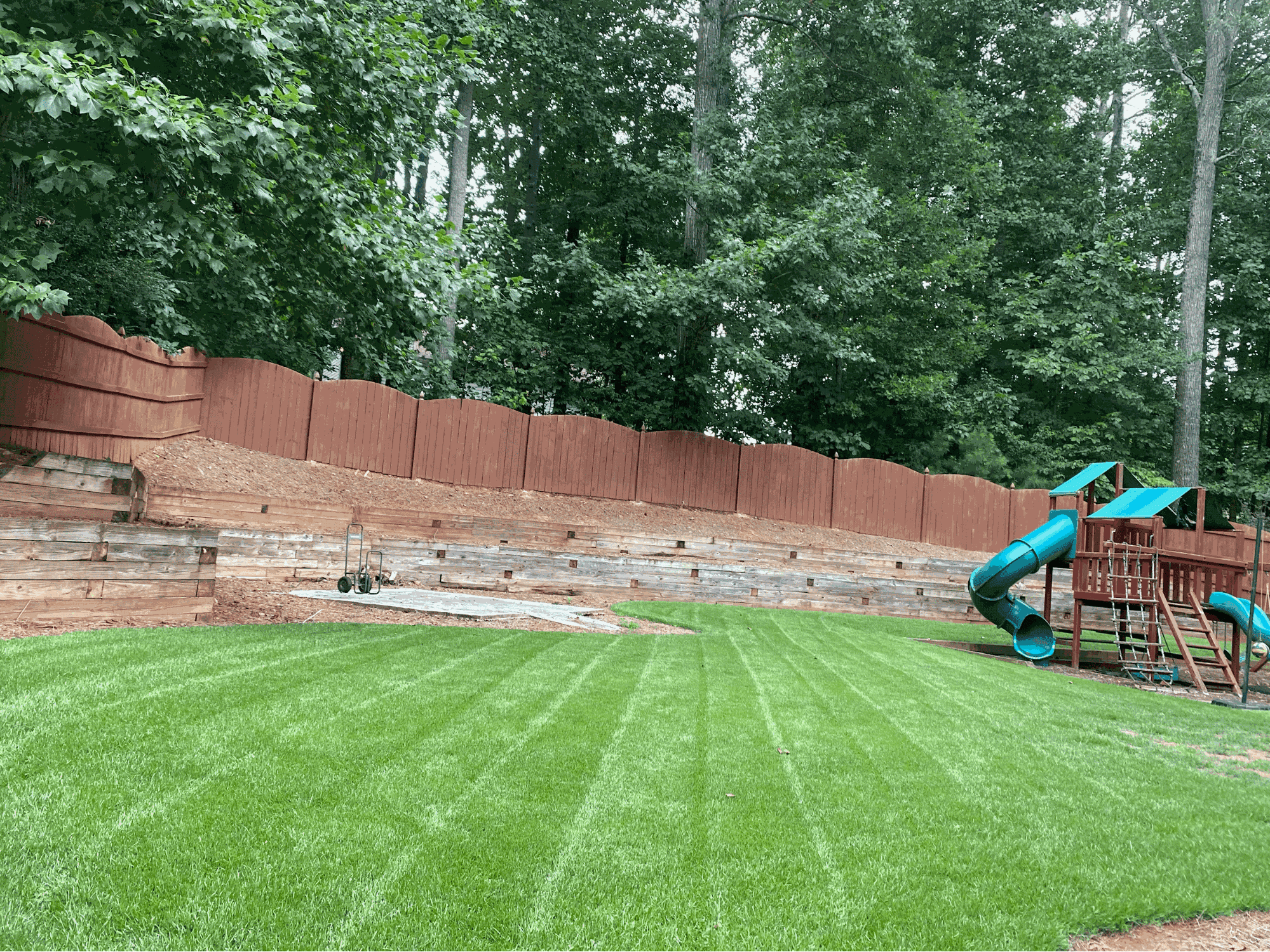 Lawn Hoppers - Professional Lawn Care